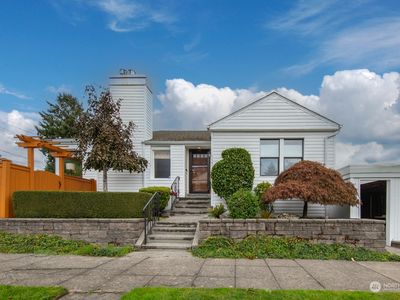 1103 N 49th Street, Seattle, WA, 98103