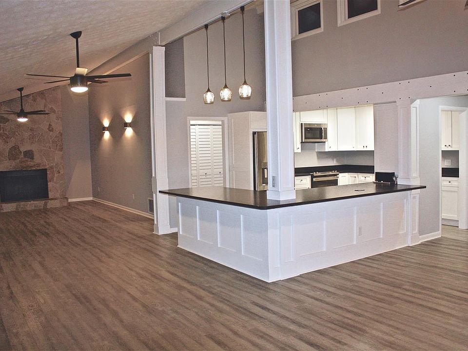1st image of 1620 Woodgate Way