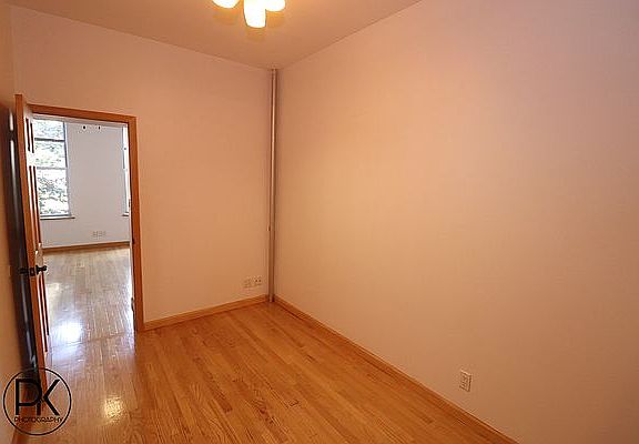 5th image of 53 Newell St APT 2L