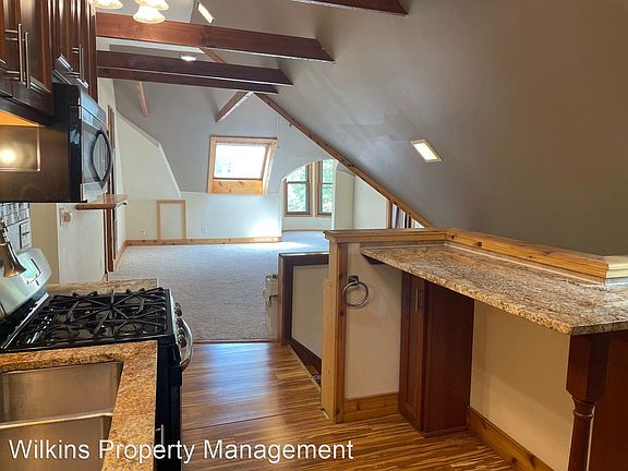 2nd image of 1830 N Oakland Ave #9850925