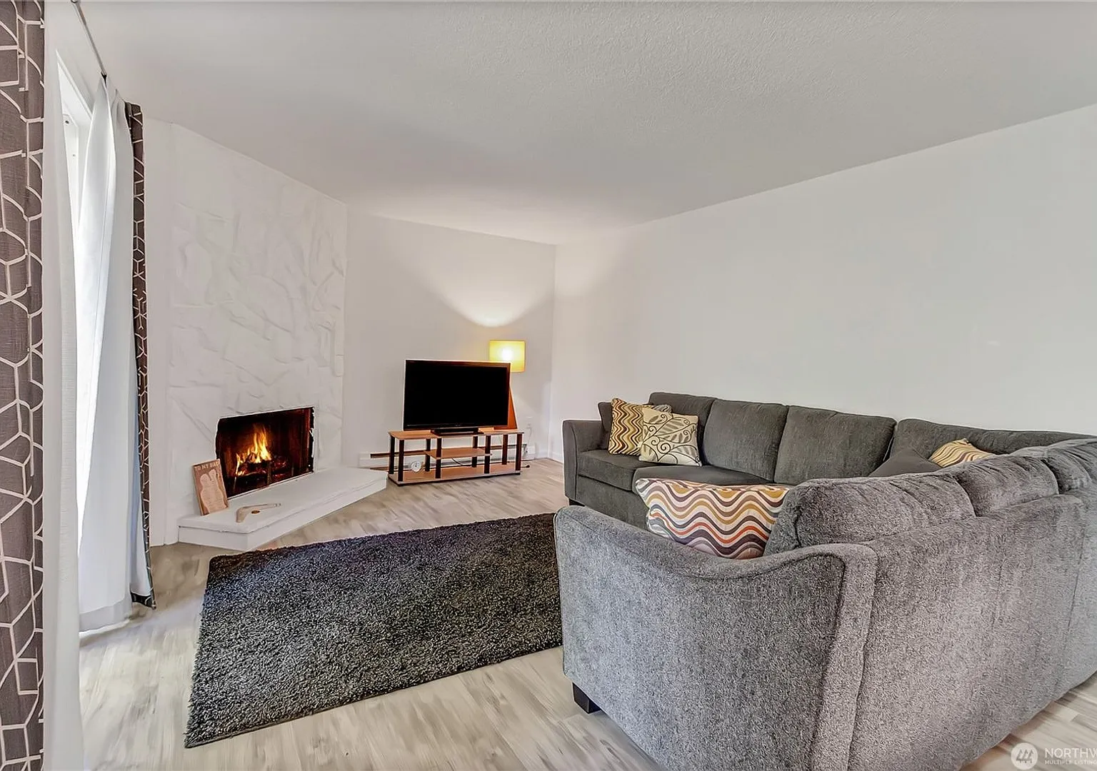 Federal Way Condo — Photo 3