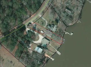 814 Clearwater Rd, Sharpsburg, GA 30277