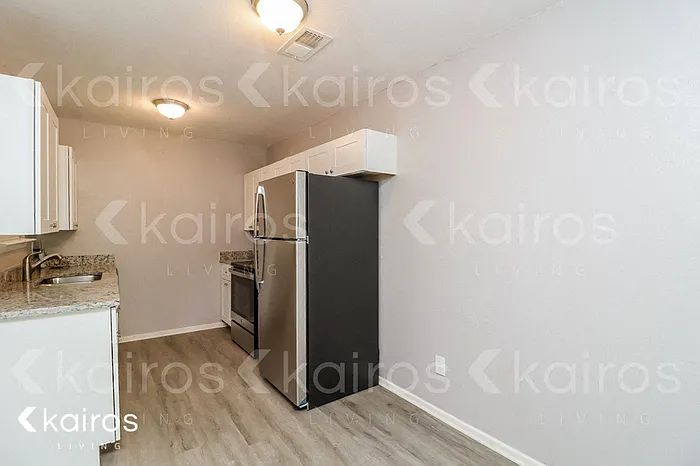 3 bed, 2.0 bath, 1053 sqft, $1,675 — Photo 4