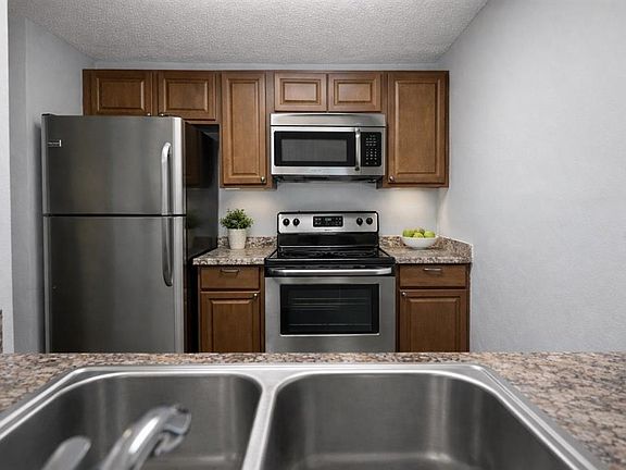 4th image of 141 Fernery Rd APT E6