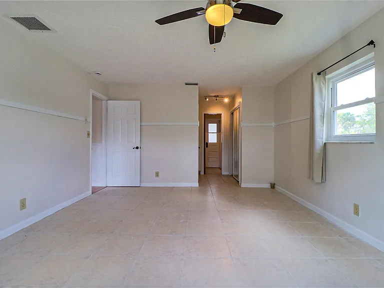 1329 NW 84th Dr — Photo 6