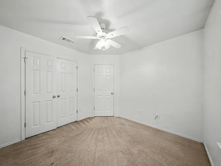 1123 Marlee Cir — Photo 17