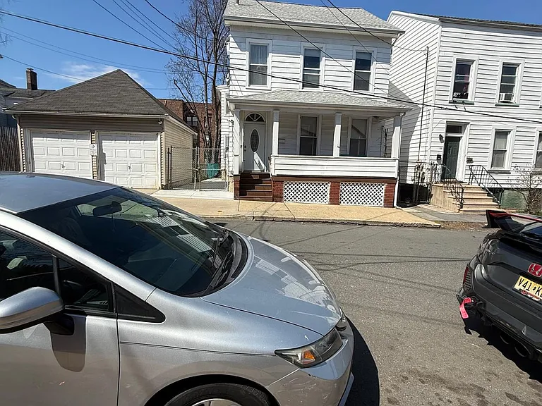 53 Carman St — Photo 29
