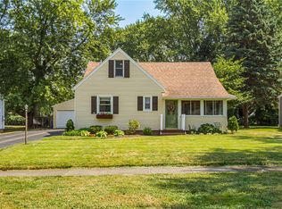 140 Saint Rita Dr, Rochester, NY 14606