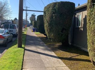 5730 SE Center St APT 2, Portland, OR