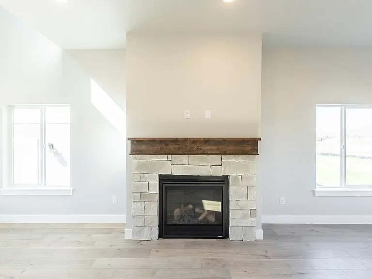 1153 Becca Rd — Photo 8
