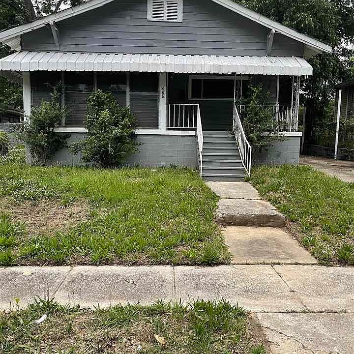 2nd image of 608 60th St