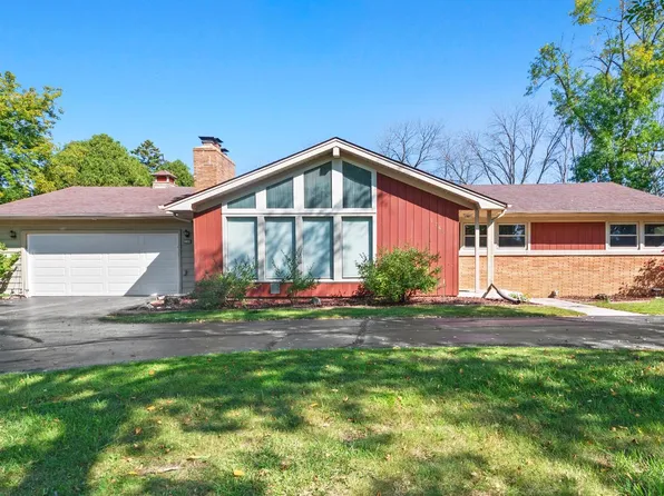 7740 North Santa Monica BOULEVARD, Fox Point, WI 53217