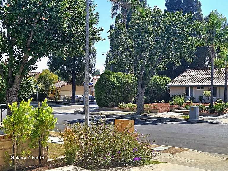 10416 Garden Grove Ave #B — Photo 9