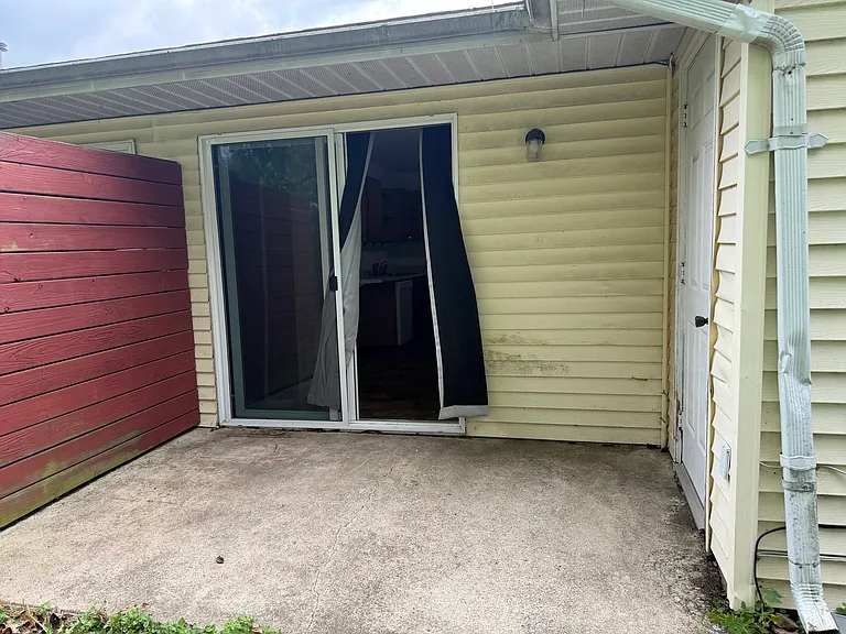 1313 S Hickory Grove Ln #1313 — Photo 8