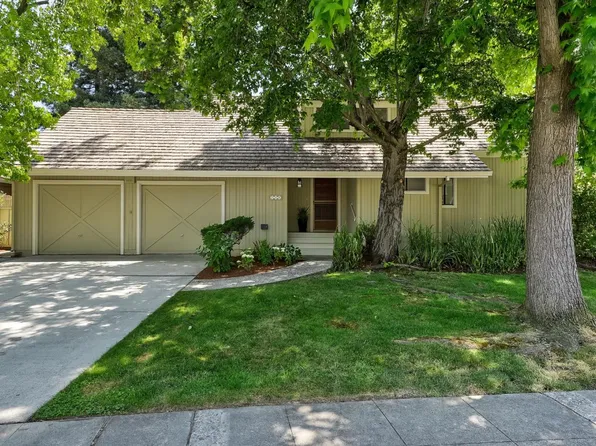 725 Rainbow Dr, Mountain View, CA 94041