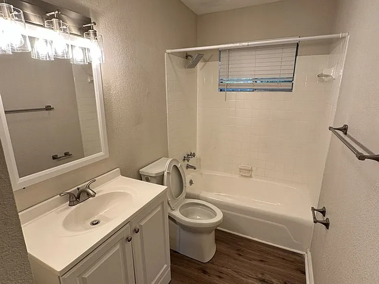 4059 Arbor Place Ln — Photo 8