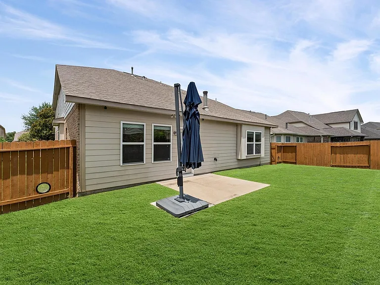 9974 Stone Creek Ln — Photo 7
