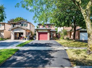 31 Wheatfield Rd, Brampton, ON L6X2V4