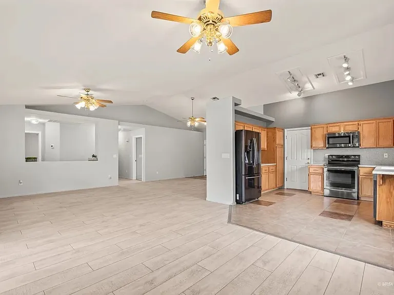 182 Hermosa Way — Photo 9