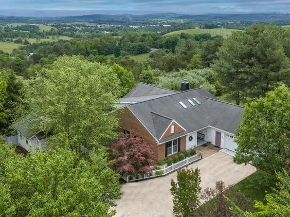 1274 Maury River Rd, Lexington, VA 24450