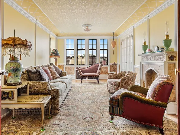 116 Pinehurst Ave APT G64, Manhattan, NY 10033