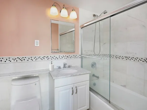 460 East 79th Street image 11 of 19