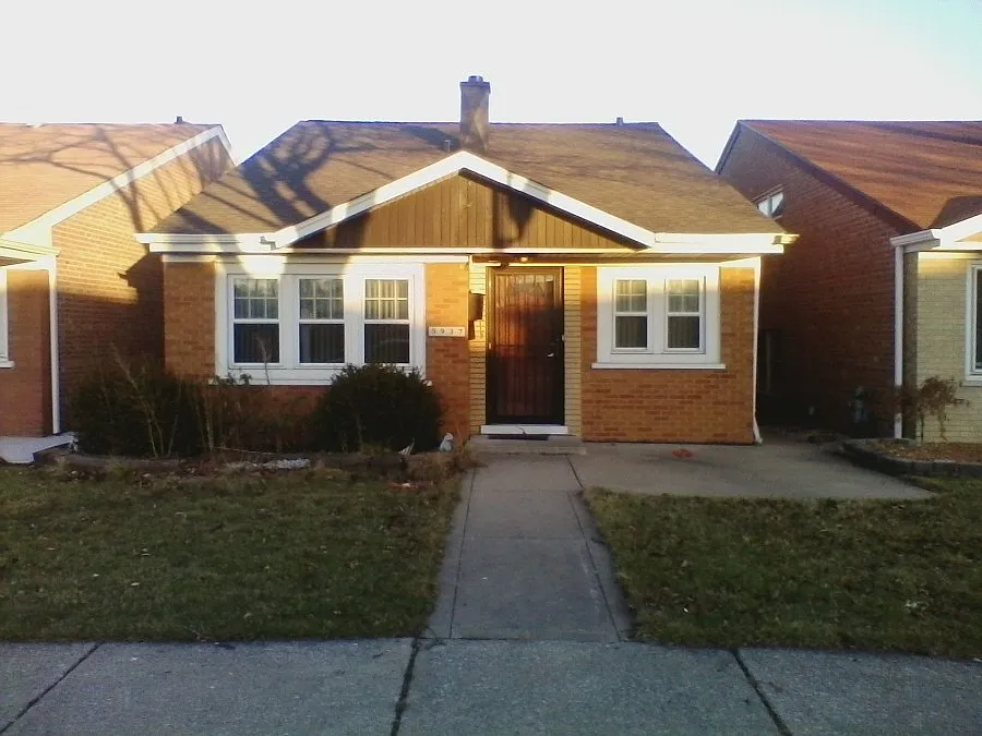 5937 S Parkside Ave photo 1
