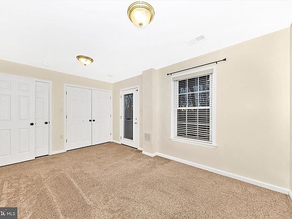 5th image of 52 Teague Ln