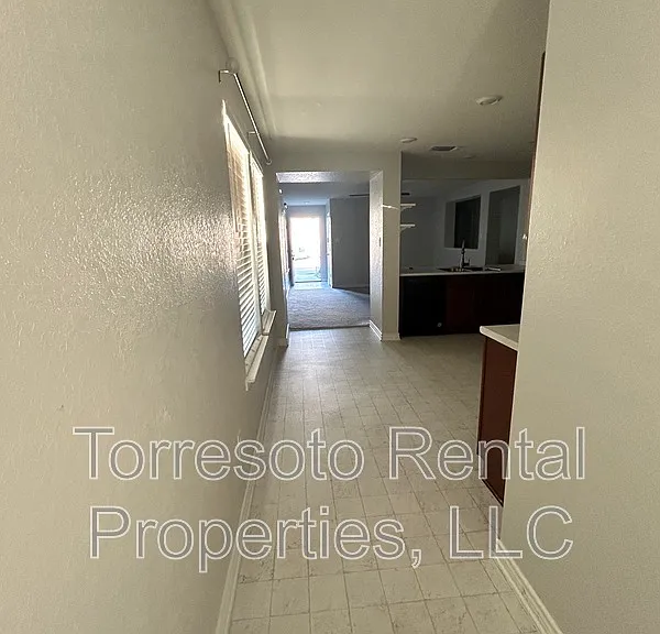5910 Sandy Lake St — Photo 8