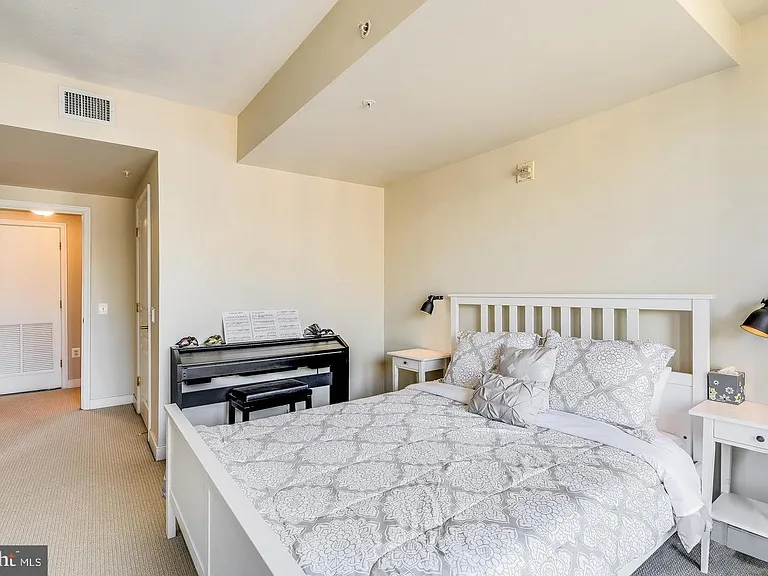 616 E St NW #1220 — Photo 16