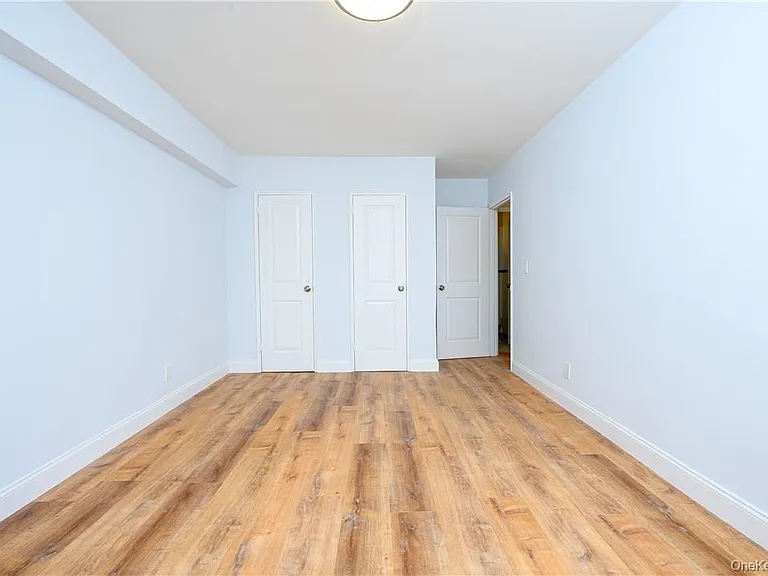 3 Sadore Ln #6M — Photo 13