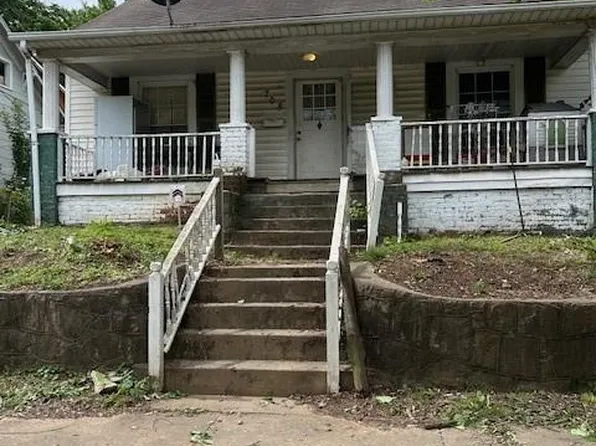 708 E Sprague St, Winston Salem, NC 27107