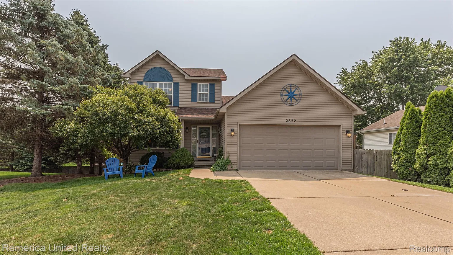 2622 Thistlewood Dr photo 1