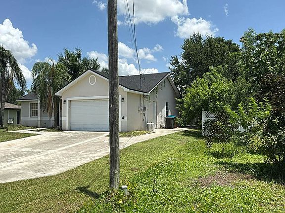 2nd image of 205 SE 9th Ter