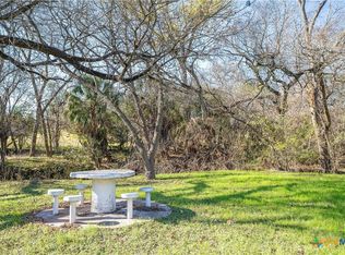 505 N Commerce St, Lockhart, TX 78644