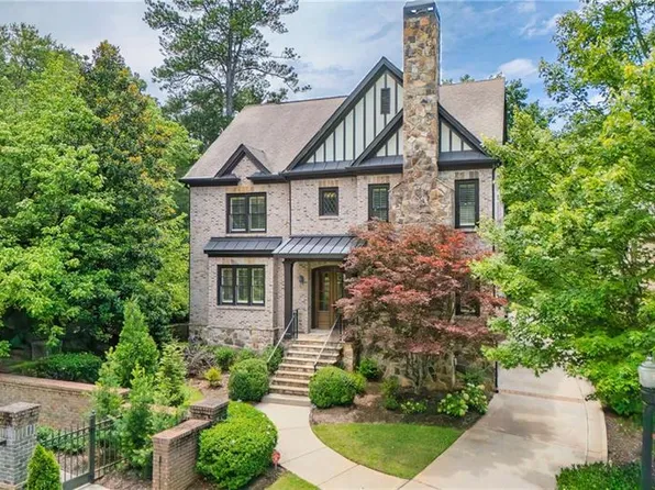 400 Mabry Pl, Sandy Springs, GA 30319