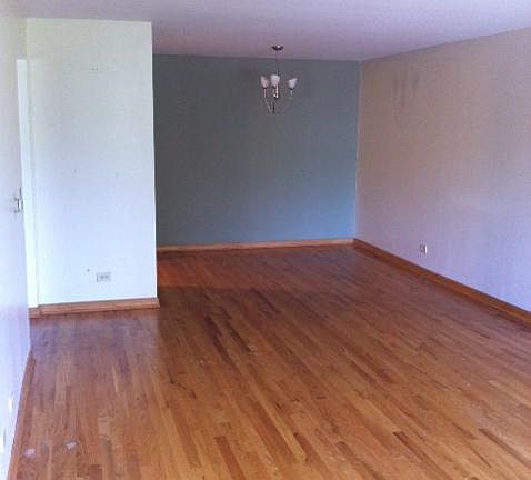 4th image of 914 N Austin Blvd APT C7