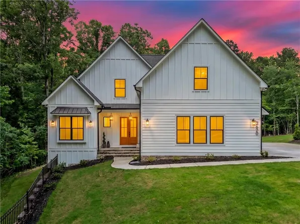 3620 Fleming Dr, Cumming, GA 30041
