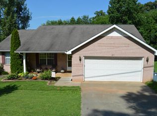 1211 Clendenen Rd, Maryville, TN 37801