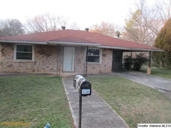 3609 Poplar Ln, Adamsville, AL 35005
