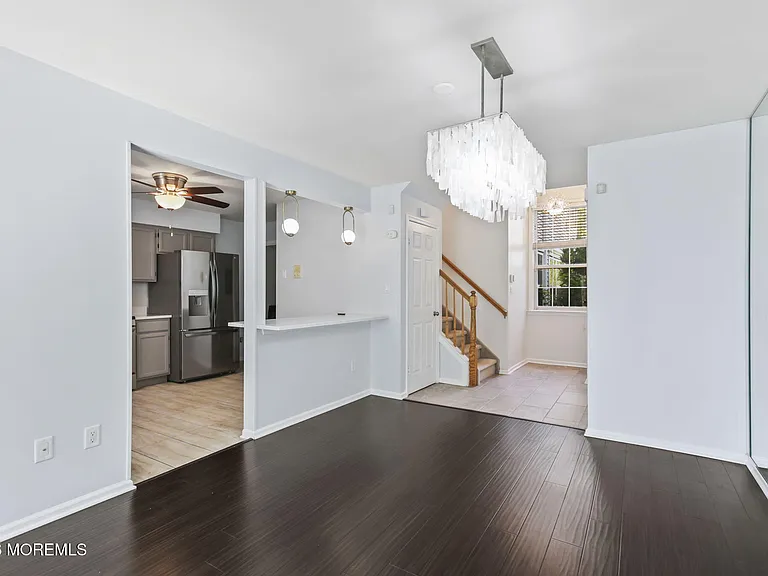 761 Banyan Ct — Photo 7