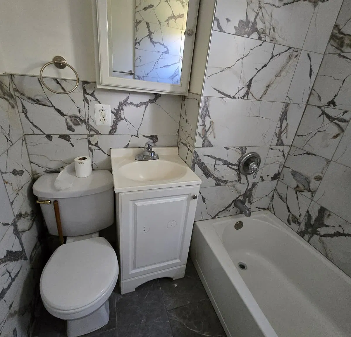 2 bed, $1,950 — Photo 4