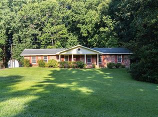 1501 Lucelle Ave, Stone Mountain, GA 30087