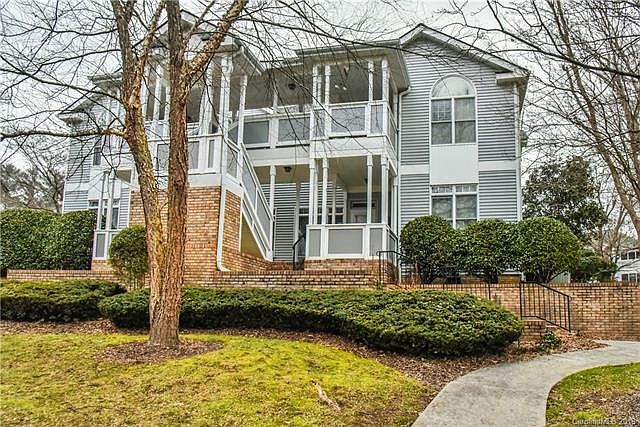 1st image of 141 Ewbank Gardens Dr