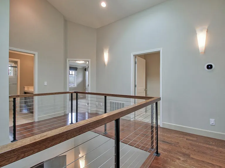 248 Valley St — Photo 13