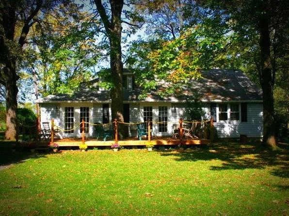 1453 Cockleys Meadow Dr, Boiling Springs, PA 17007