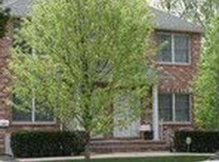 2460 5th St #2460, Fort Lee, NJ 07024