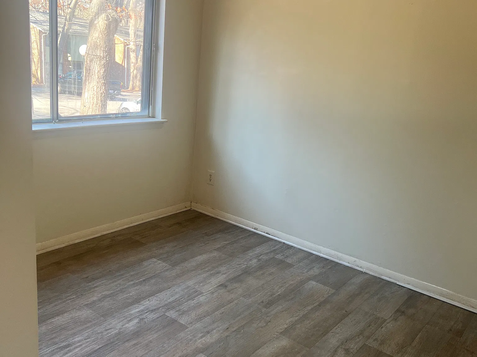 1269 Teakwood Pl — Photo 2