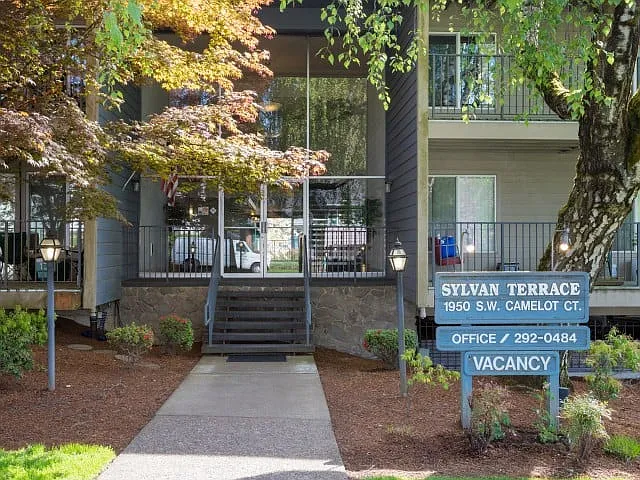 Sylvan Terrace — Photo 13
