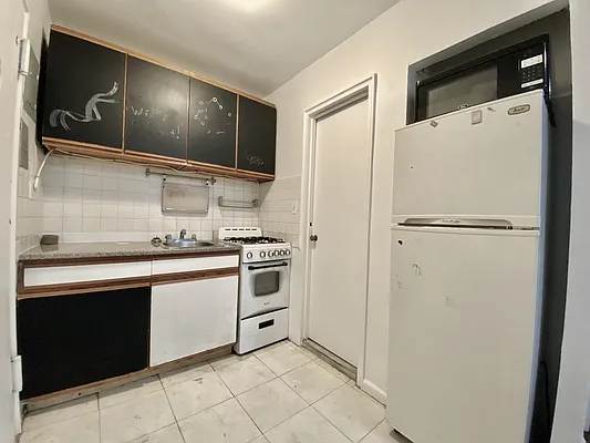 Rented by Corcoran | media 20